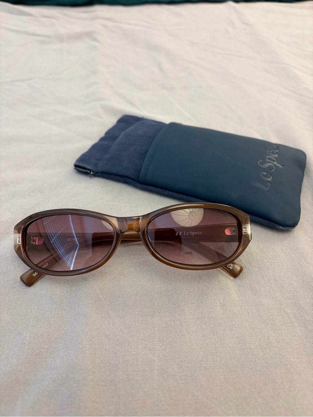 Le Specs “Don’t Cha” sunglasses